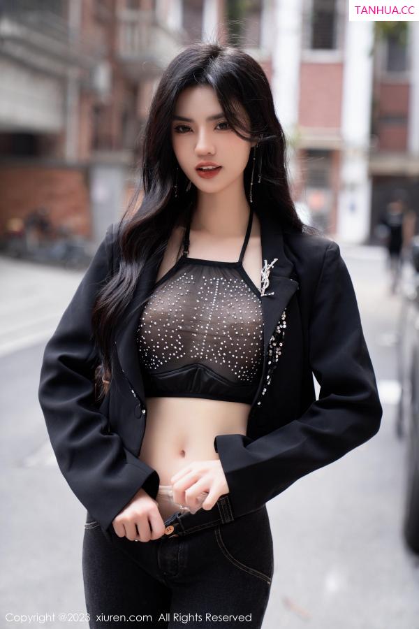 李浅浅  [XiuRen]高清写真图 2023.06.07 No.6874 浅浅Danny 美腿时尚第23张图片